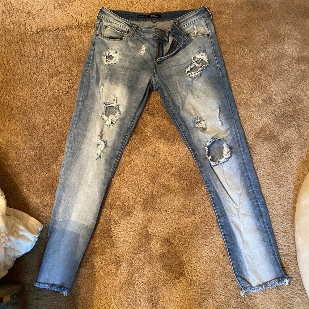 Distressed Skinny Crop Jeans